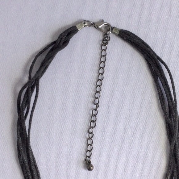 Vintage Pewter Knot Necklace - Picture 4 of 7